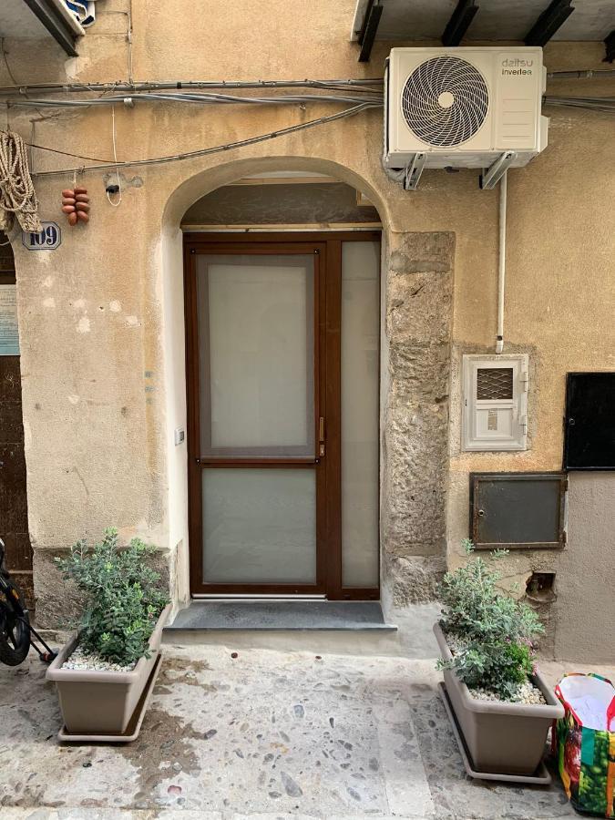 Vitrani'S House Apartments Cefalu Bagian luar foto